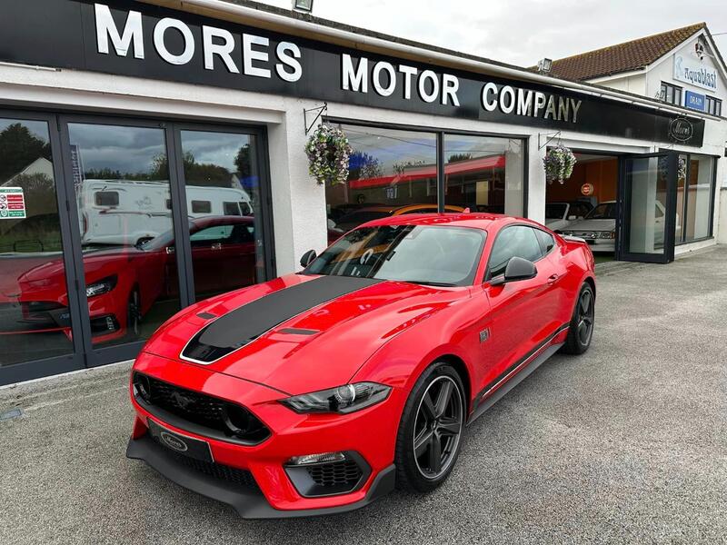 FORD MUSTANG