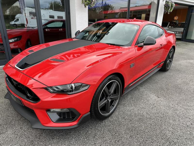 FORD MUSTANG