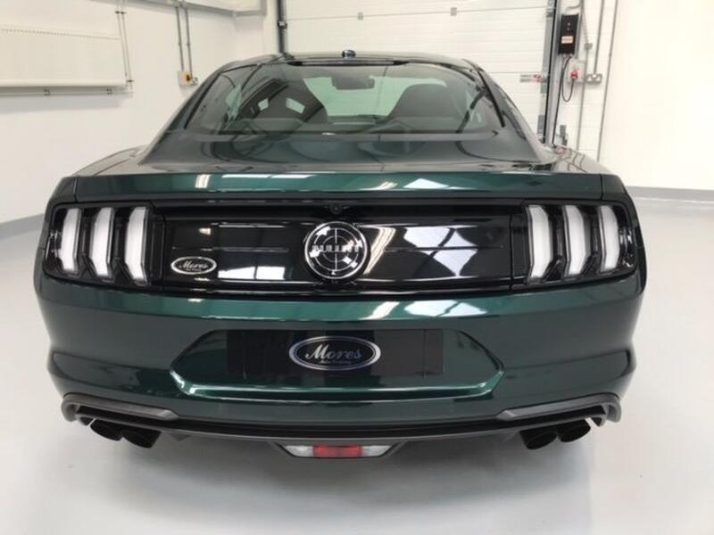 FORD MUSTANG